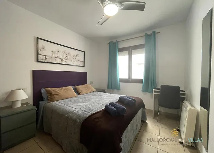 Appartement Aurora 1 *