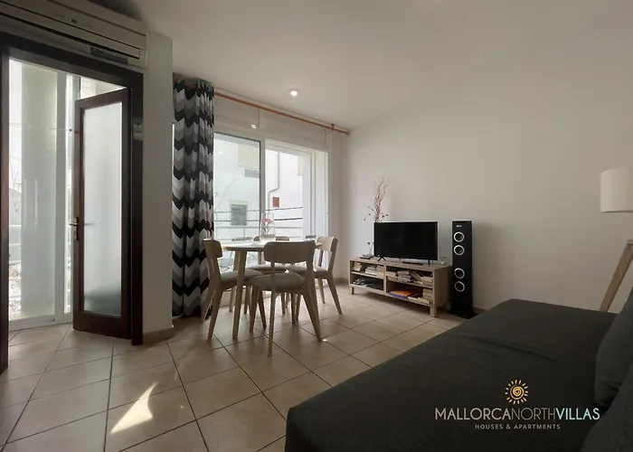 Aurora 1 포엔샤 항구